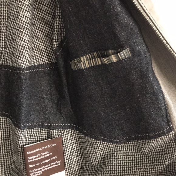 Danier Leather Jacket; Italian Leather; Lightly Distressed; Moto Style; Size XS - Picture 12 of 16